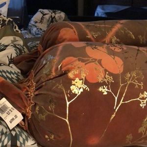 2 ex Large pillows Sorbet Gold is the name